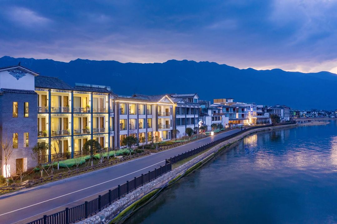 云起连锁客栈(大理洱海马久邑店) Yunqi Inn (Dali Erhai Majiuyi)