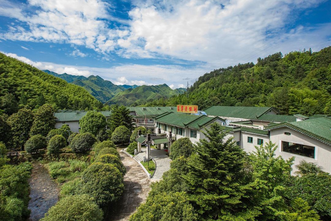 黄山翡翠度假村(黄山风景区南大门店) Emerald Resort