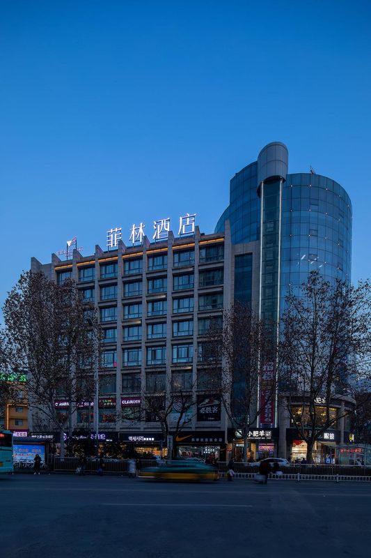 悦季酒店(宝鸡经二路火车站店) Yueji Hotel (Baoji Jing'er Road Railway Station)