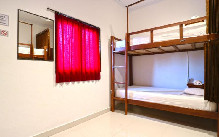 坎古平静青年旅舍 In Calm Hostel Canggu