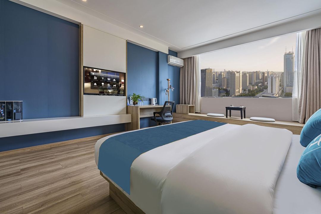 昆明春尚酒店（教场东路龙泉小菜园地铁站店） Kunming Spring Shang Hotel