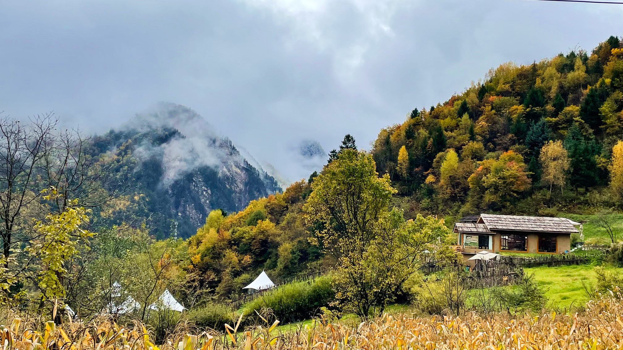 见山·阿布氇孜帐篷民宿 ChienShan·ABuLuZi Glamping