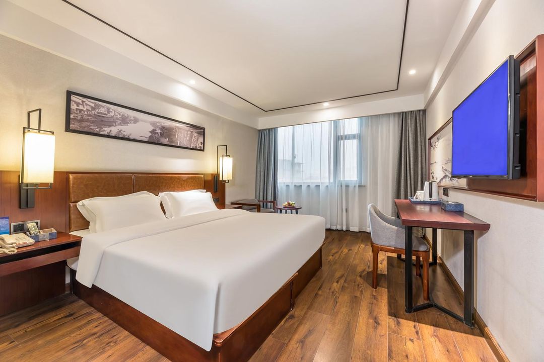 柏宜酒店(无锡太湖广场清明桥地铁站店) Baiyi Hotel