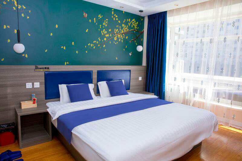 营口佳苑假日旅馆（月亮湖公园店） Yingkou Jiayuan Holiday Inn (Yuelianghu Park)
