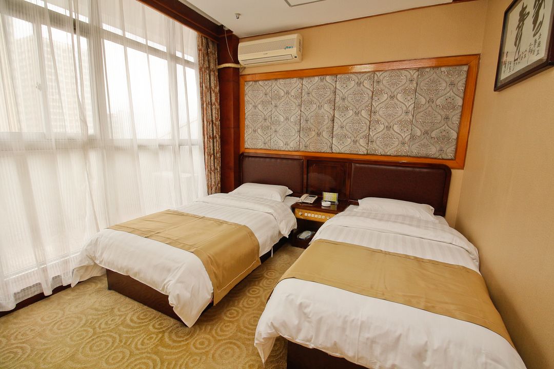 白云宾馆（宝鸡经二路火车站店） Bai Yun Hotel在线预订