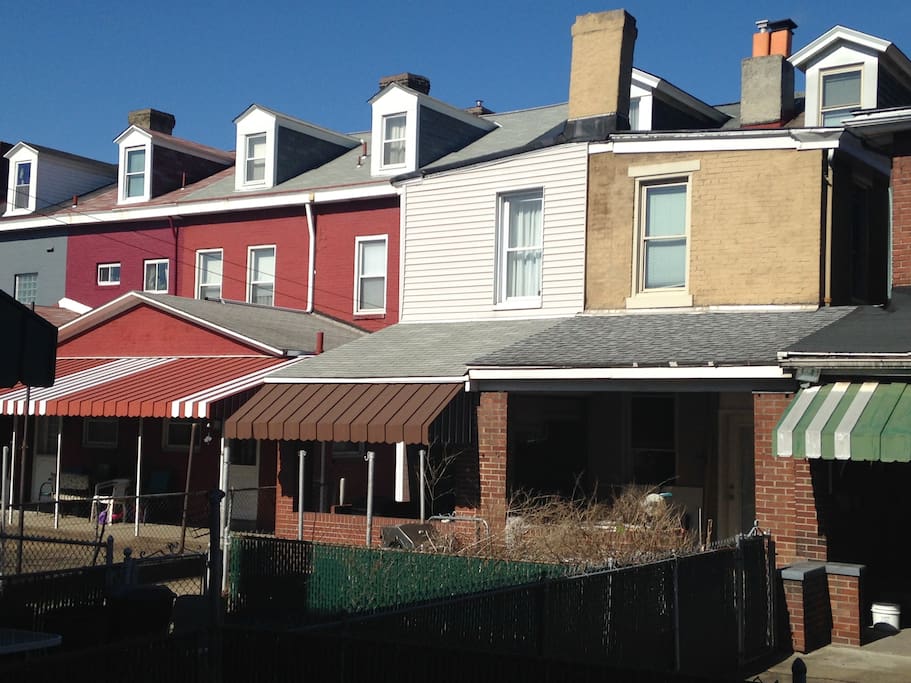 centrally located bloomfield rowhouse
