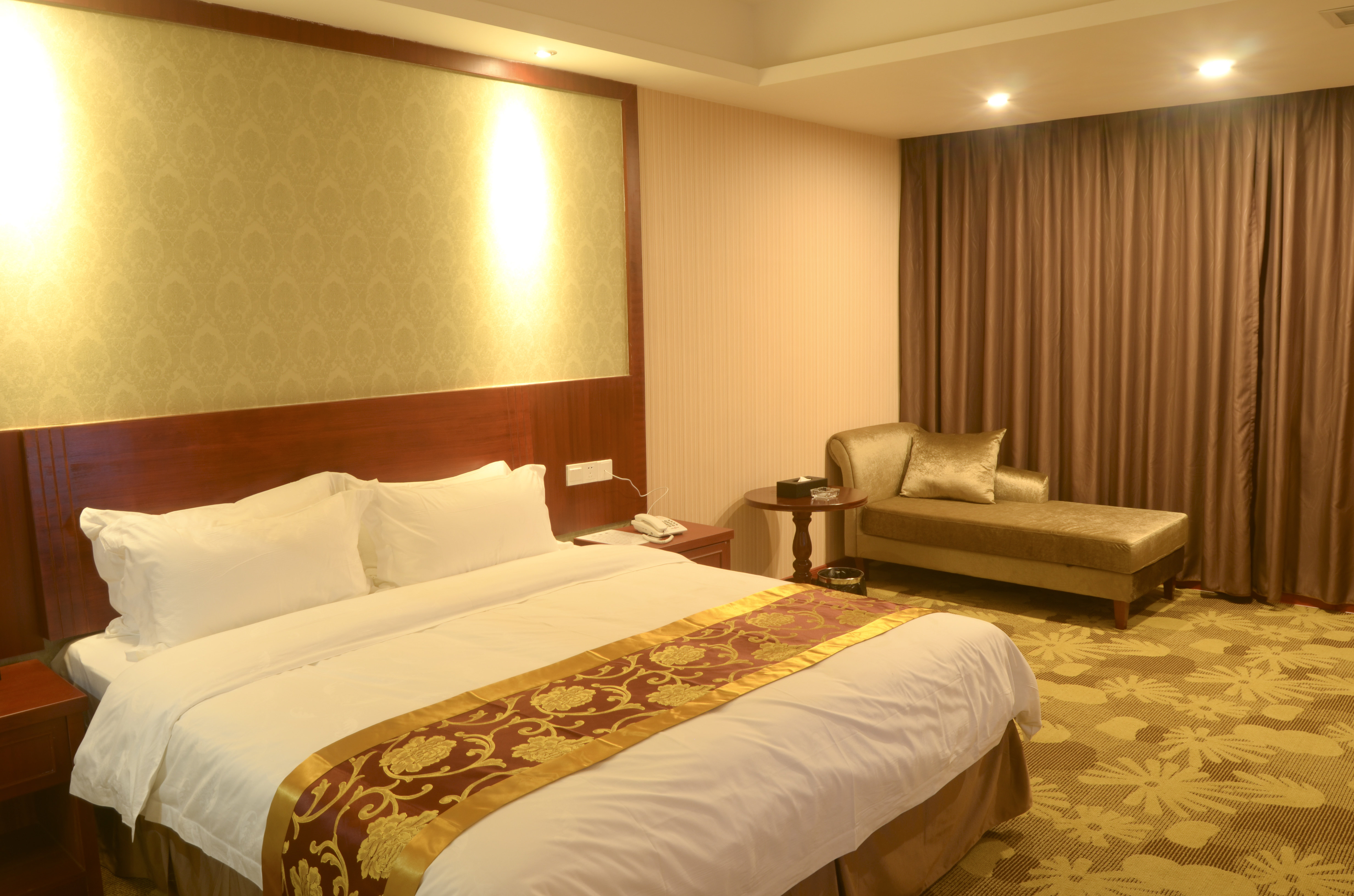 维也纳酒店廉江樱花公园店