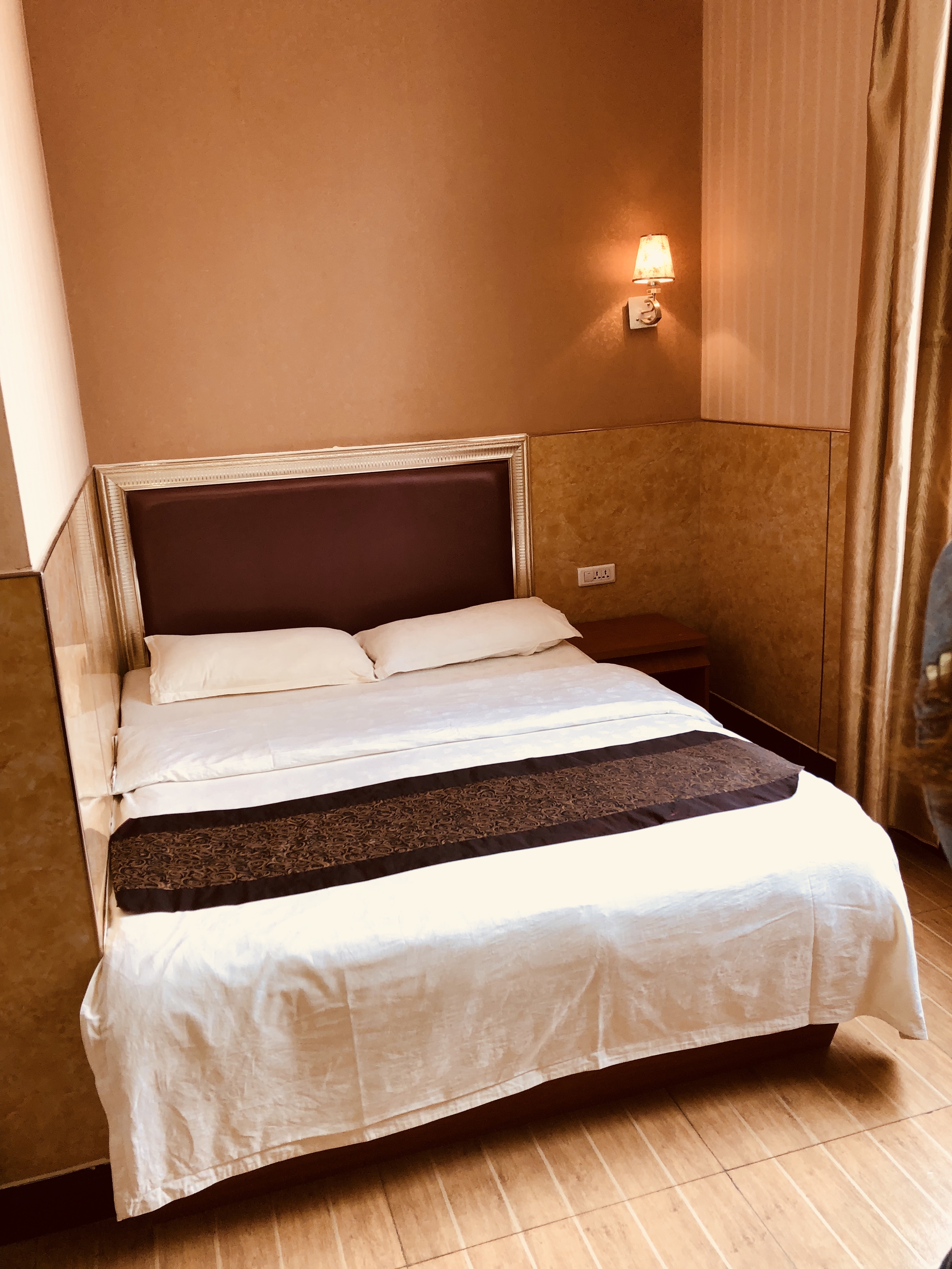 星期8商务宾馆 Wednesday 8 Business Hotel