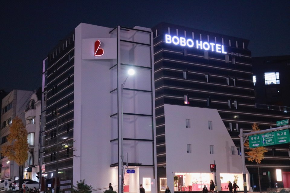 弘大波波酒店 Bobo Hotel Hongdae