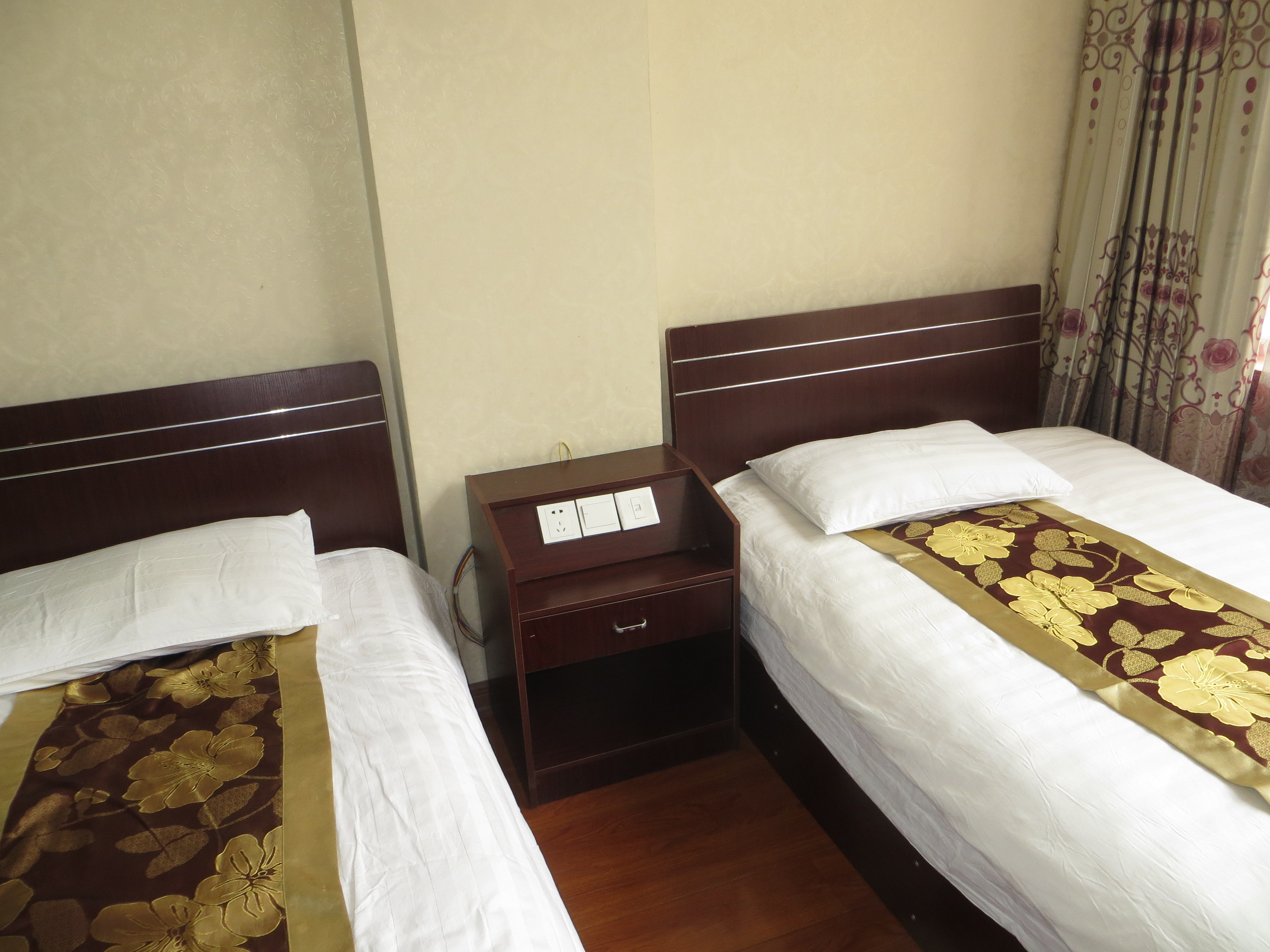 汶川西羌行南桥商务宾馆 Xi Qian Xing Nan Qiao Business Hotel