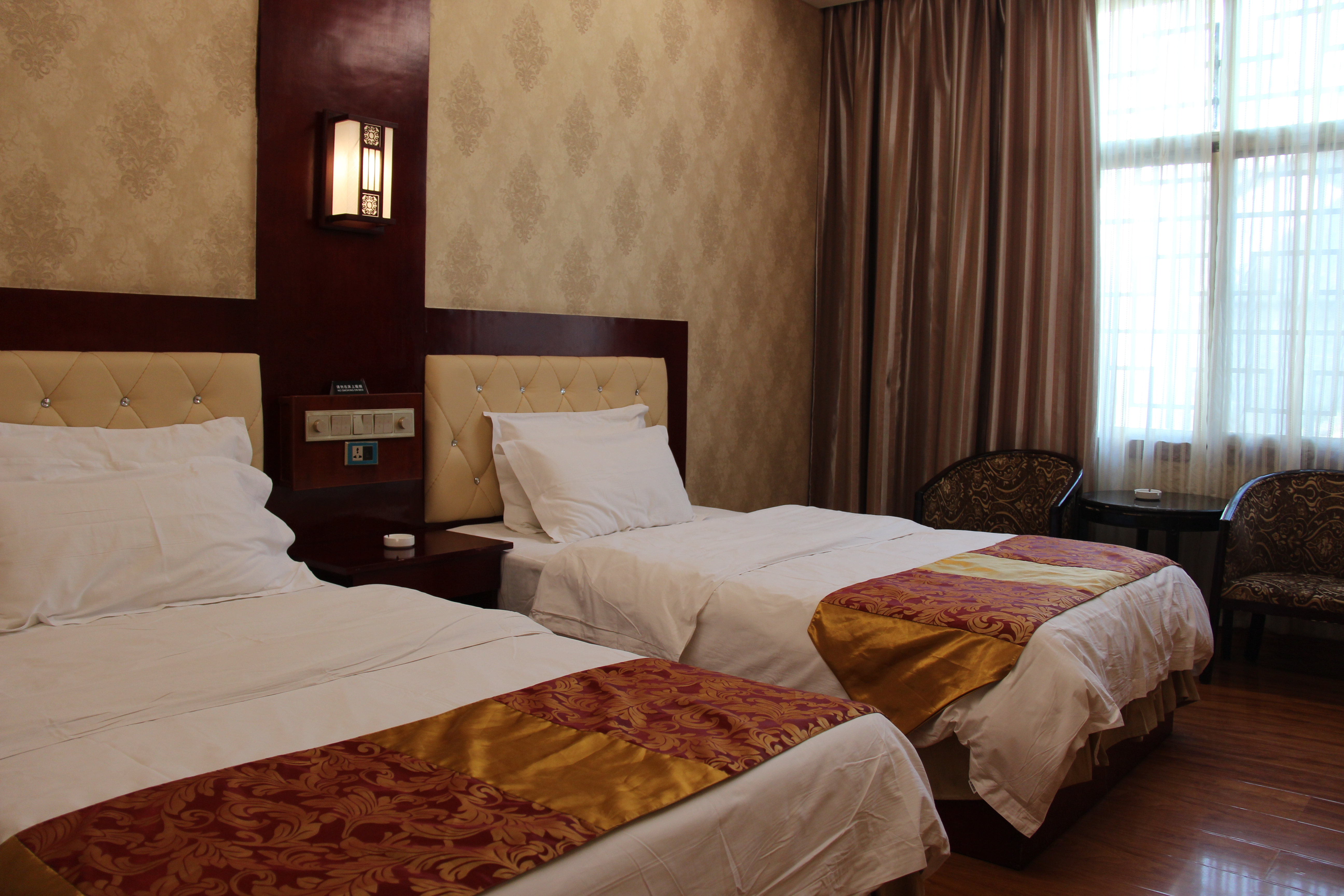 龙山里耶大秦酒店