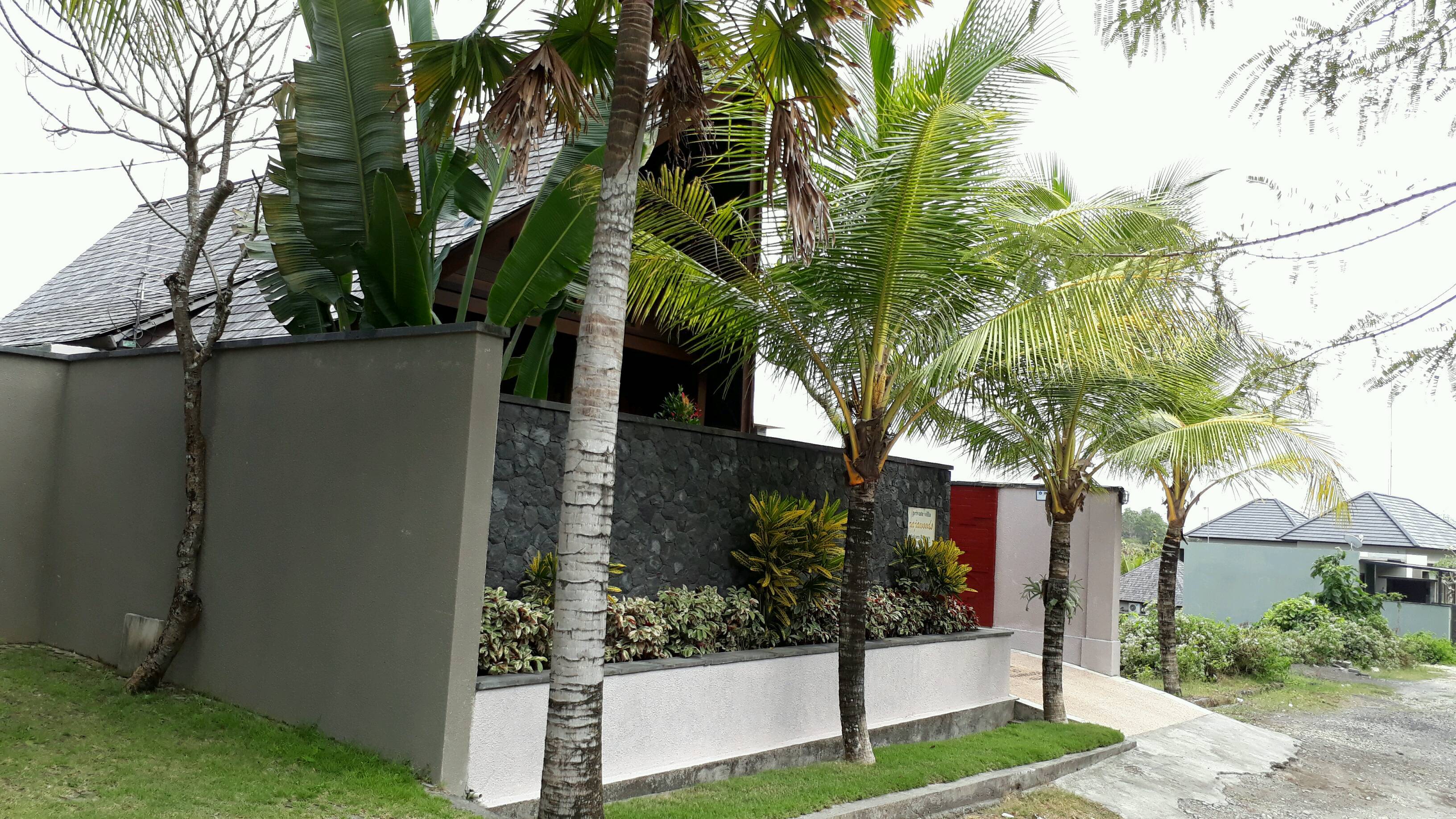 拉贾伍兹别墅 Raja Woods Villa