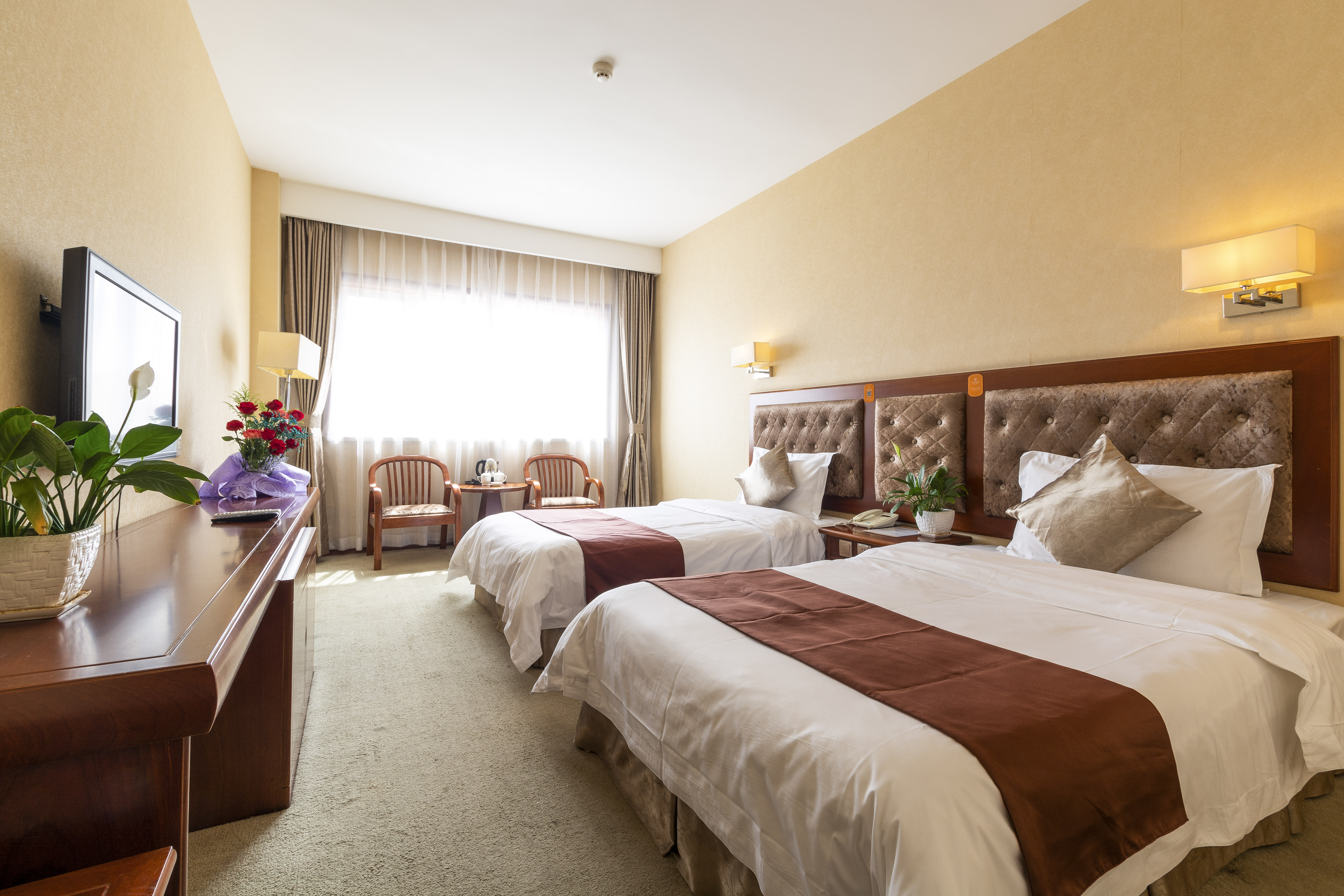 华驿酒店(秦皇岛人民广场店)