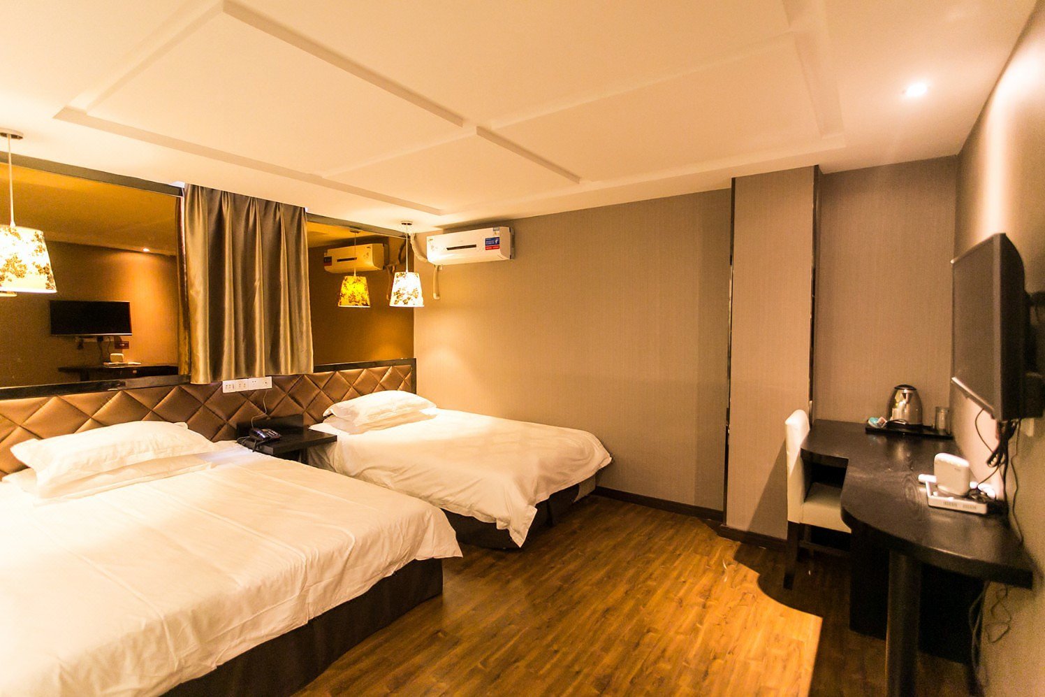 布丁酒店(苏州凤凰街第一人民医院店) Love Express Hotel Suzhou