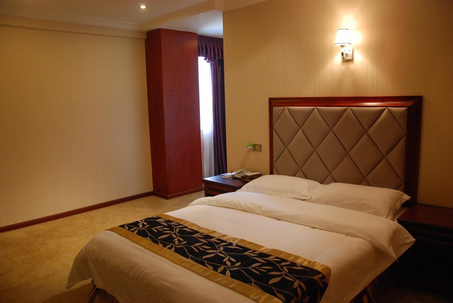 邛崃龙腾大酒店