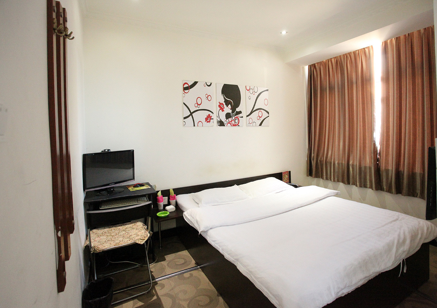 营口金雨时尚宾馆 Yingkou Jinyu Fashion Hotel