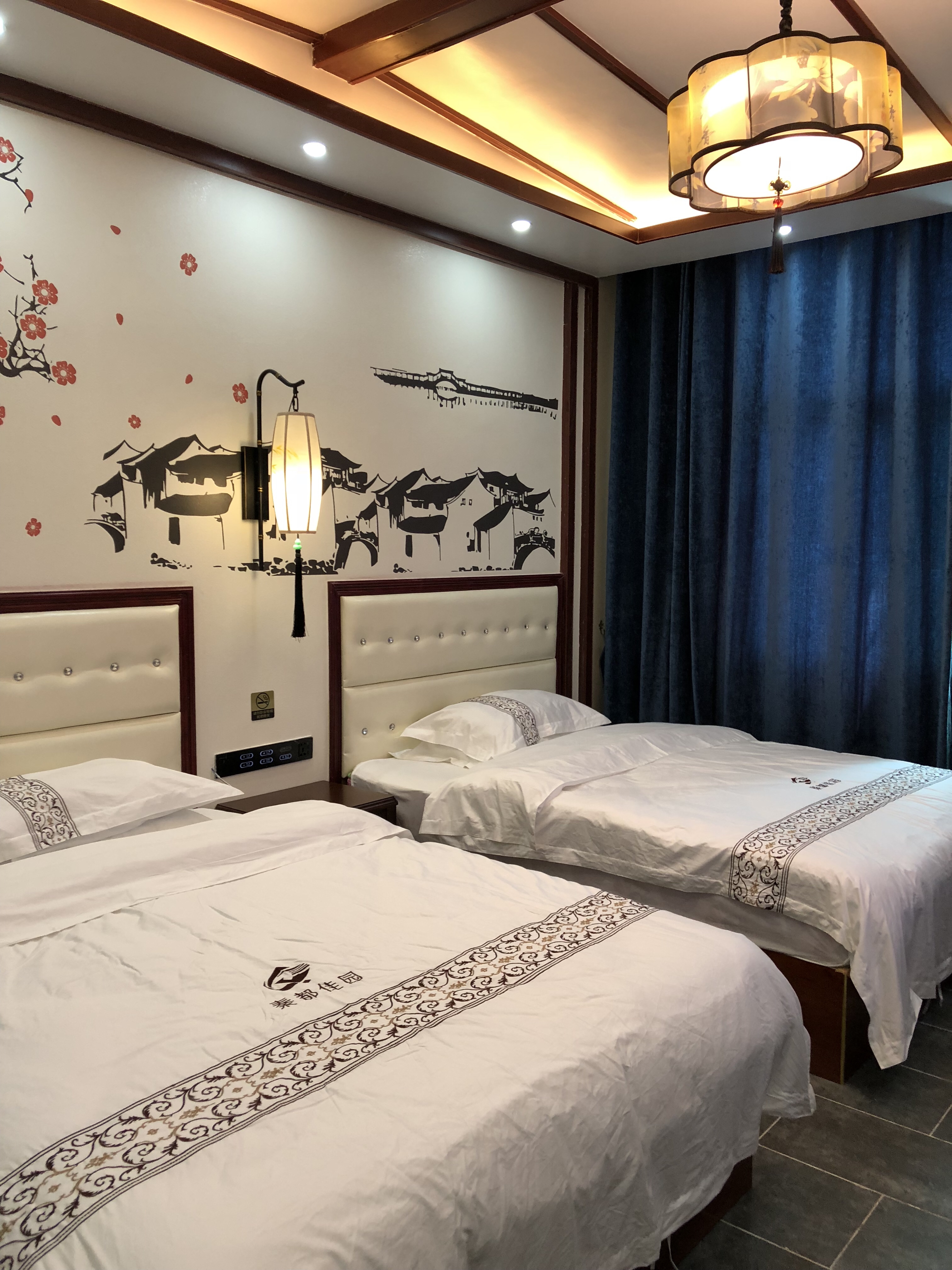 龙山秦都佳园宾馆 Longshan Qindu Jiayuan Hotel