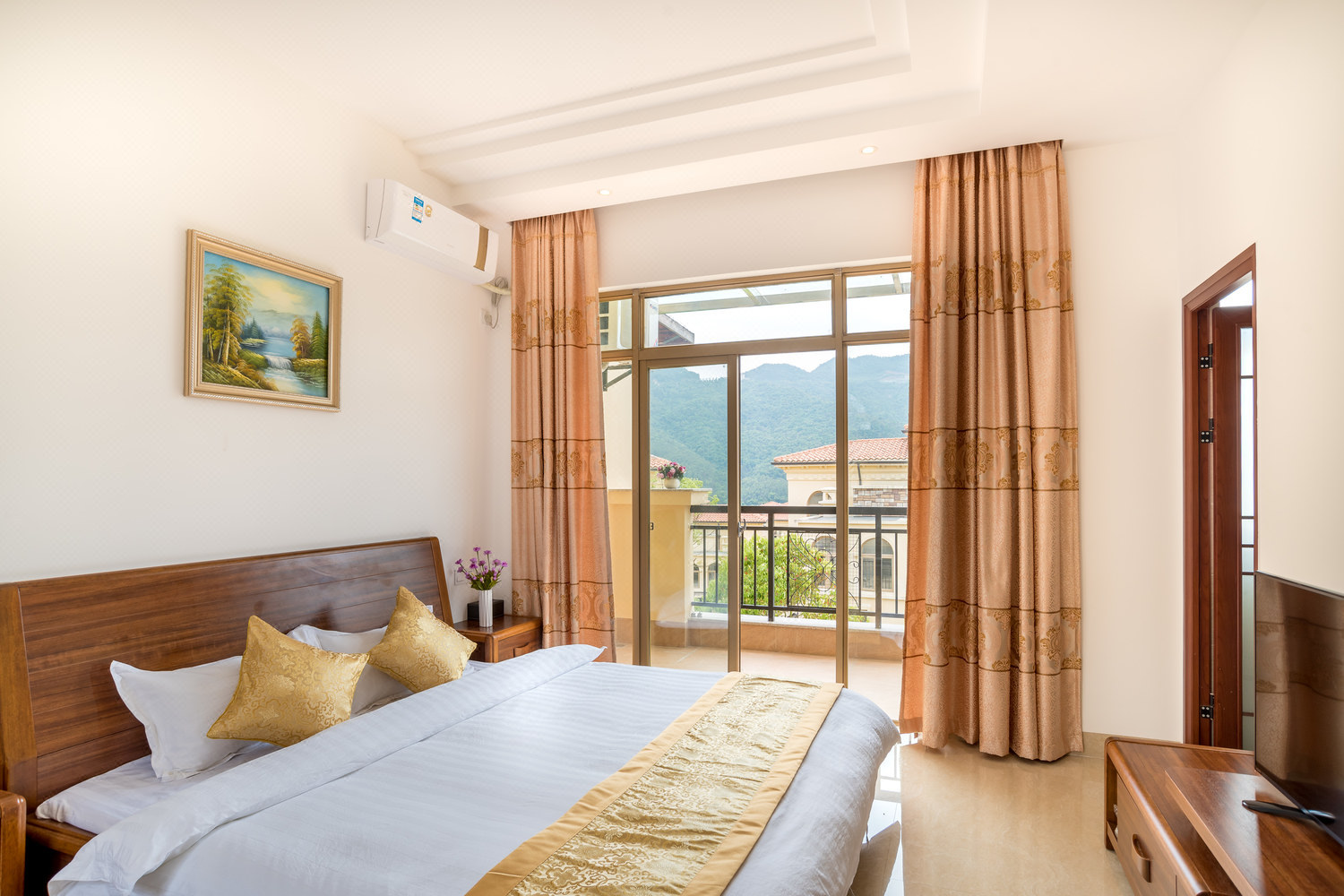 水墨青山十里蓝山别墅(锦溪路分店)