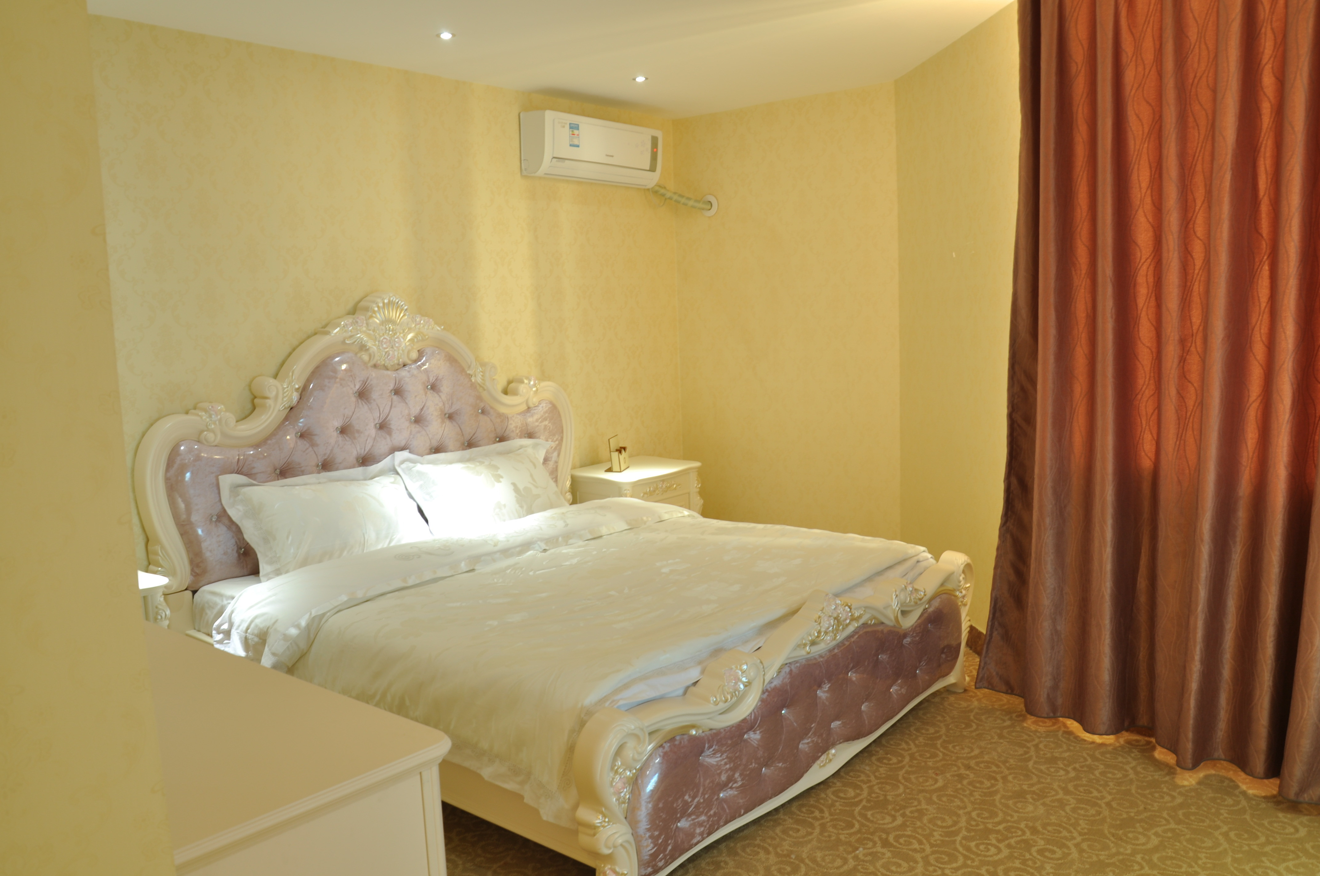 弥勒伊慧兰麟宾馆 Maitreya Ihram Hotel