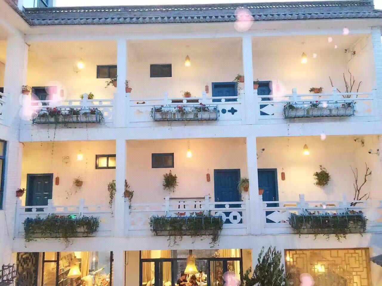 大理洱海·湖居岁月海景客栈 Dali Erhai Lake · Lake residence time Seaview Inn