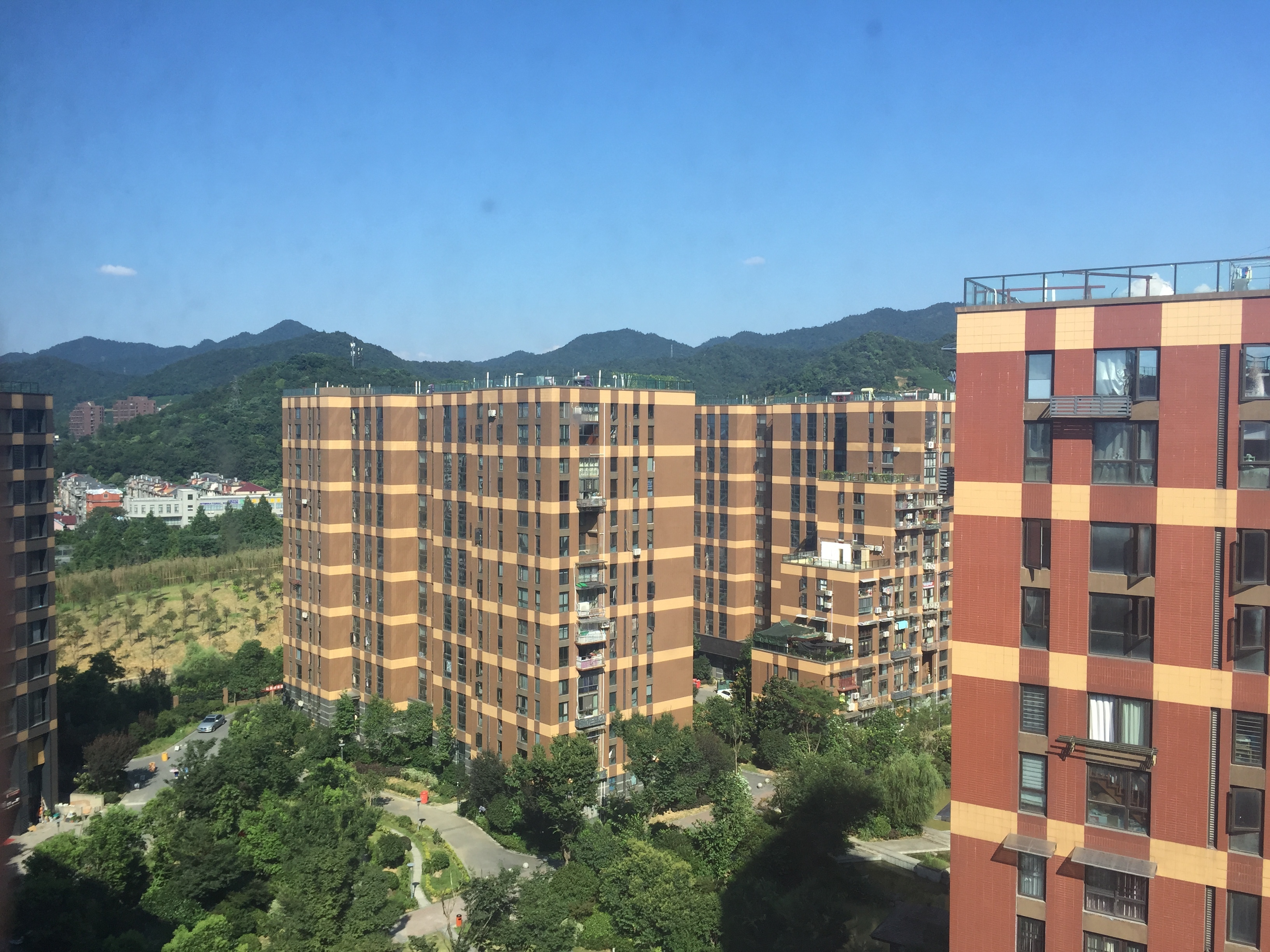 随寓青年酒店(西溪湿地小和山工业大学店) Suiyu Youth Hotel (Xixi Wetland Xiaoheshan University of Technology)