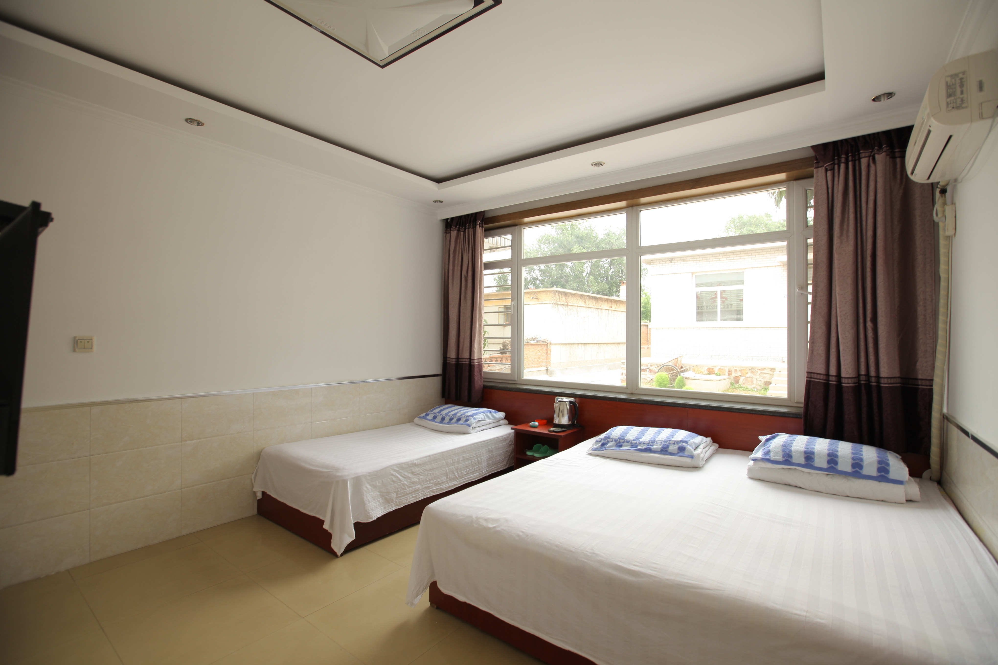 兴城逸利家庭宾馆 Liyi Inn