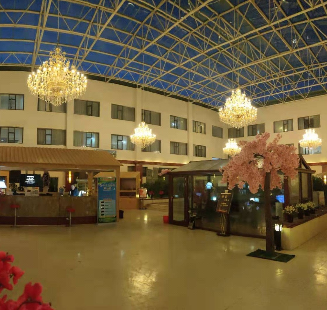 安多三江源大酒店
