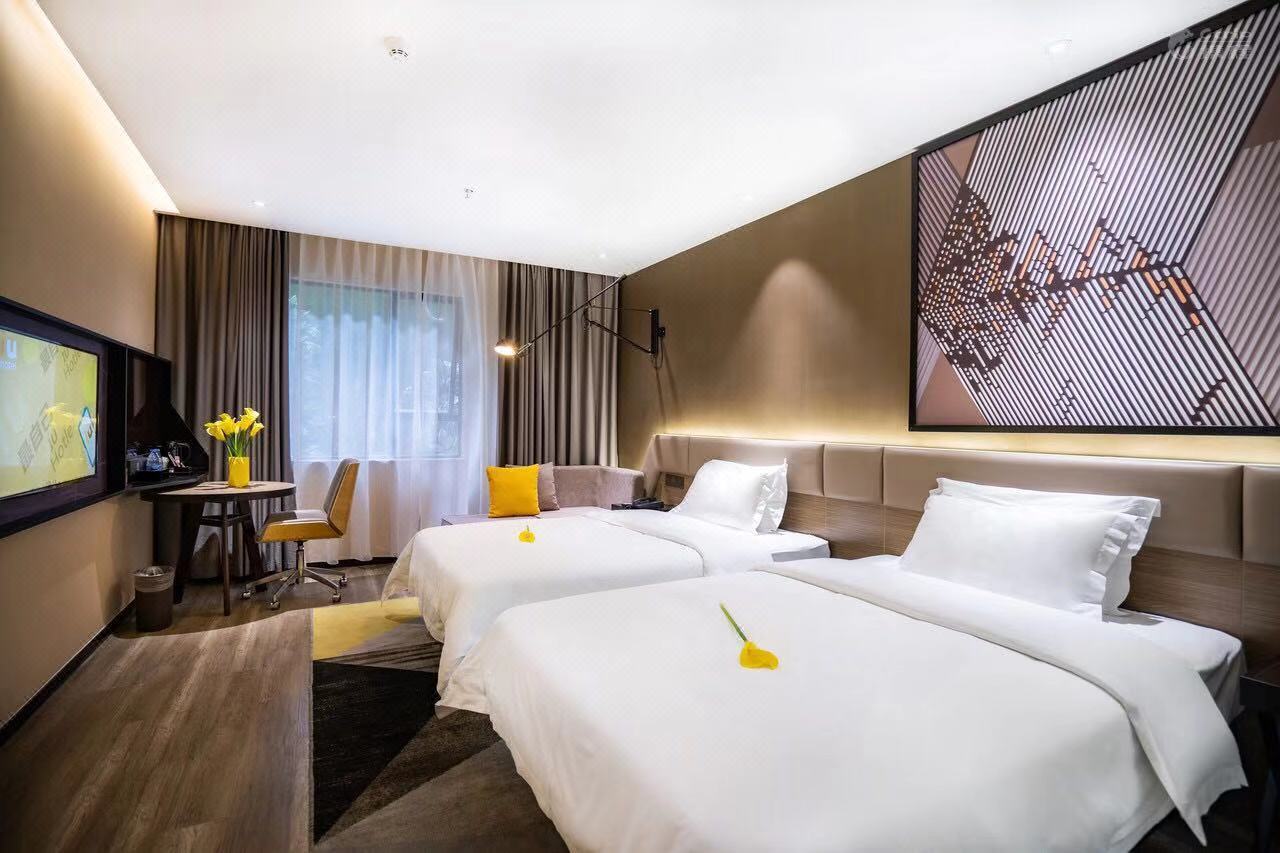 iu酒店(郑州郑东新区郑大一附院店)