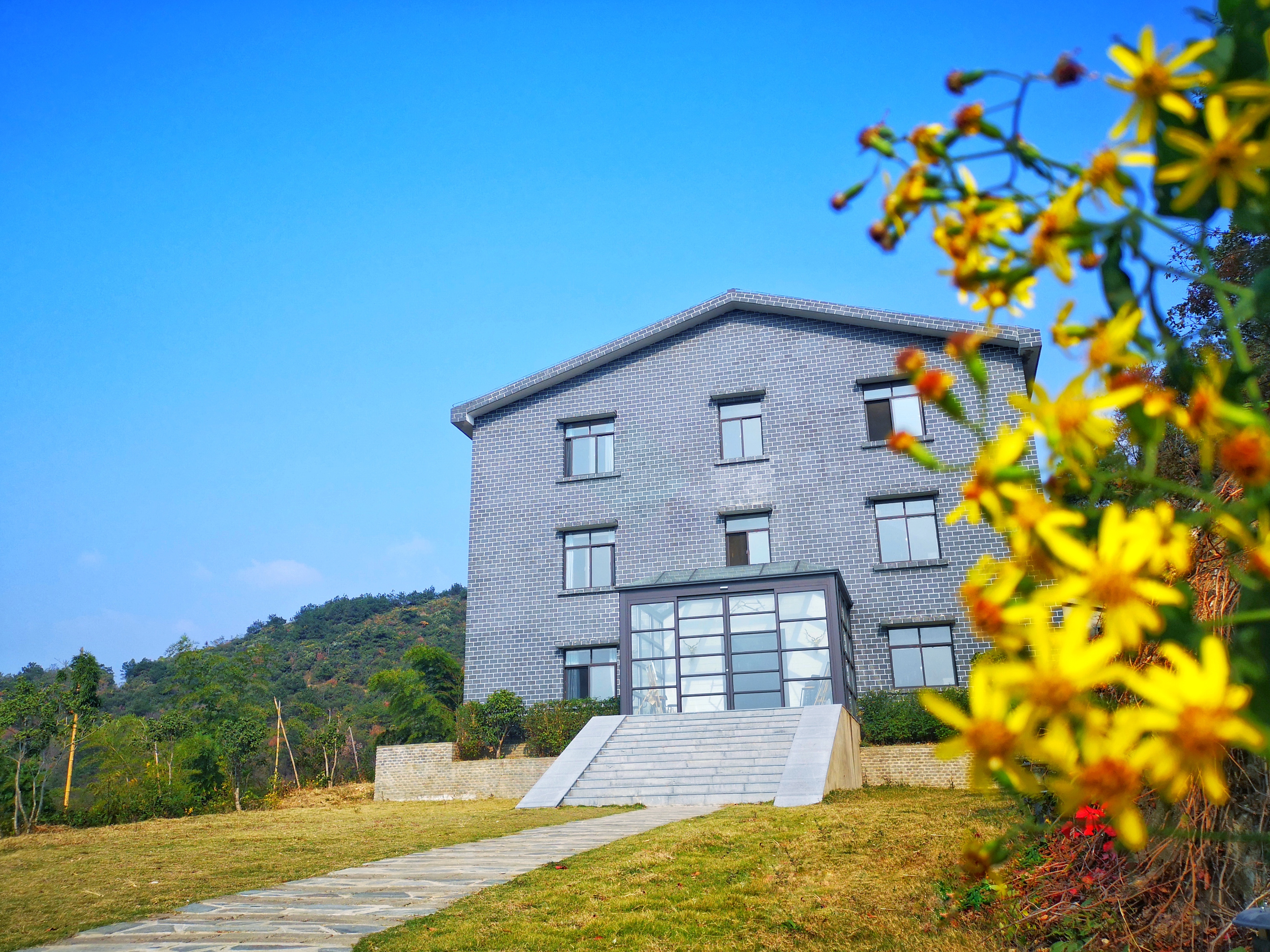 武汉清凉寨北欧居酒店