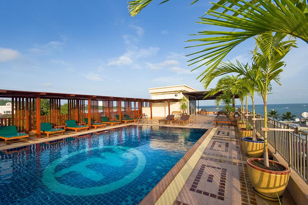 芭提雅海岸之路酒店 Baywalk Residence Pattaya