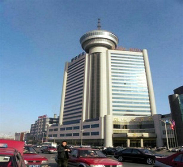 地址:鞍山民丰巷1号查看地图